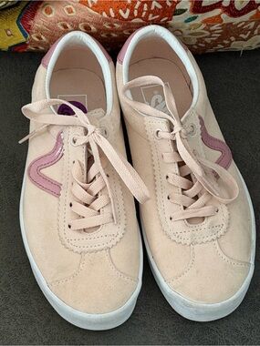 Vans Women’s Light Pink Suede Sneakers with Rose Accent